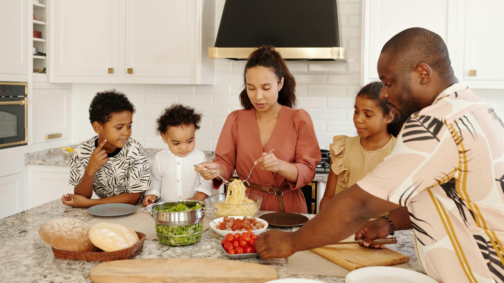 Comment justifier une absence pour raison familiale et connaître vos droits