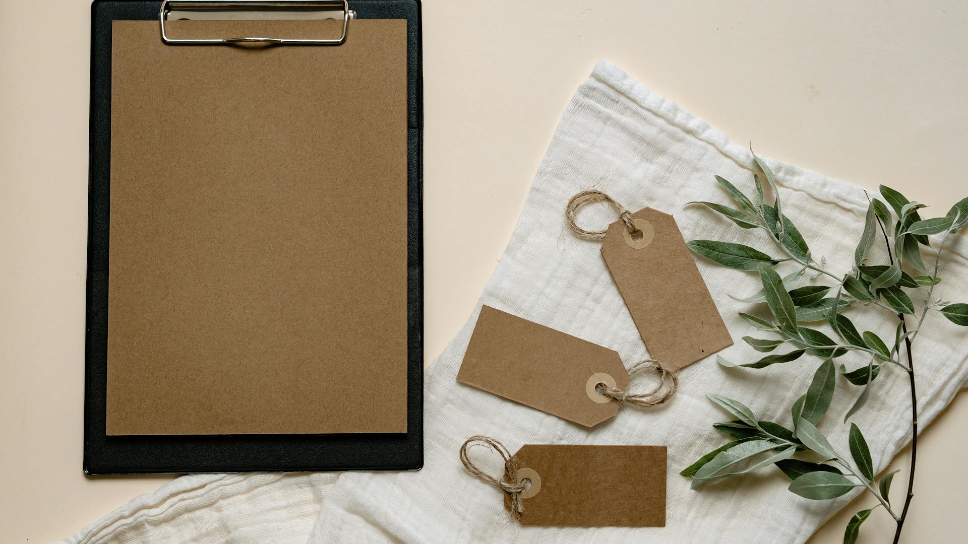 Etiquettes professionnelles : solutions personnalisées et écologiques pour votre entreprise